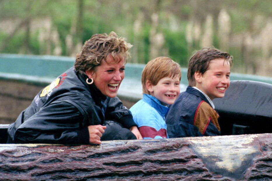 Diana com os filhos William e Harry