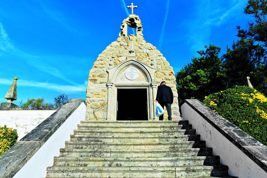 Capela de Nossa Senhora de Lurdes foi construída durante o ano 1926