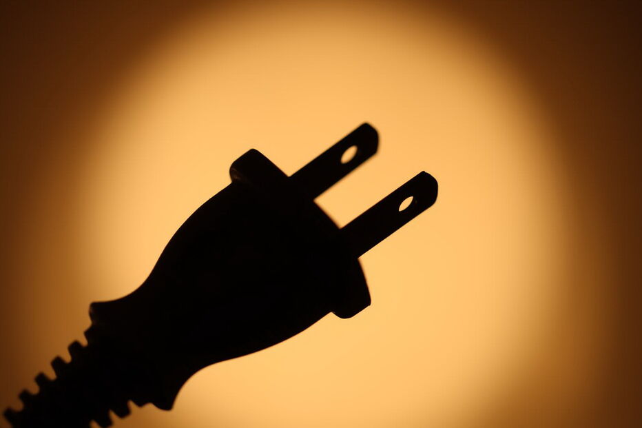 28-02-2014_18_50_56 ficha electrica electricidade tomada.jpg