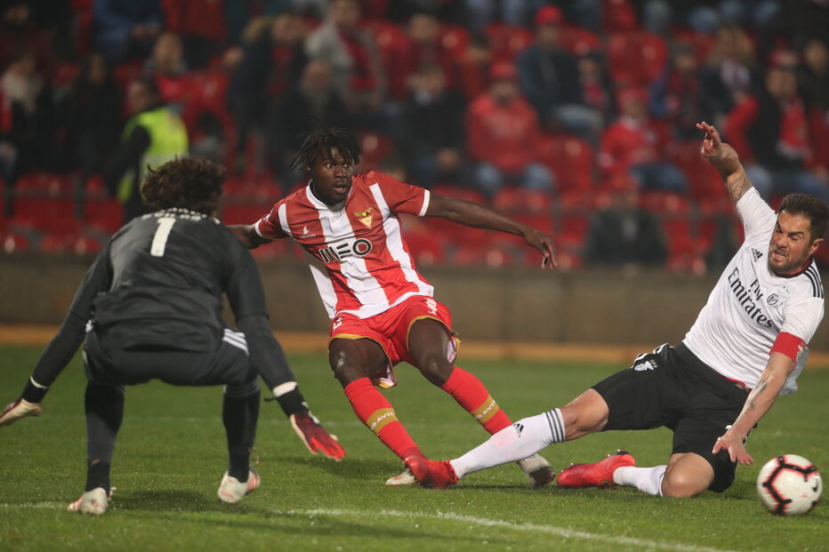  Desportivo das Aves e Benfica enfrentam-se na Taça da Liga