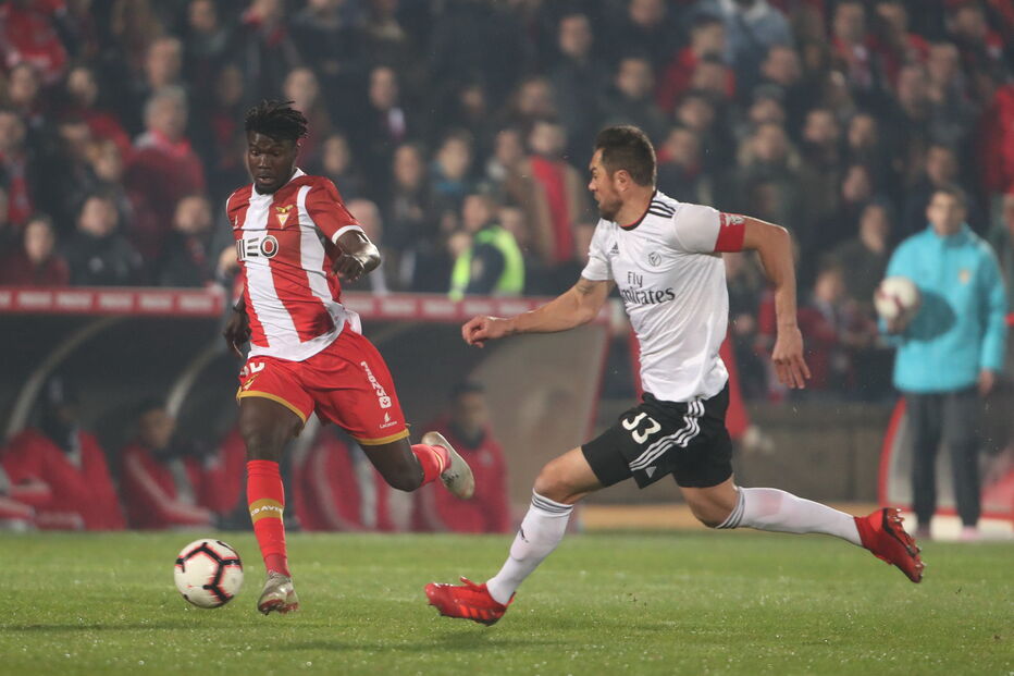 Desportivo das Aves e Benfica enfrentam-se na Taça da Liga