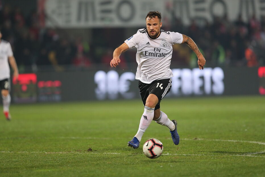 Desportivo das Aves e Benfica enfrentam-se na Taça da Liga