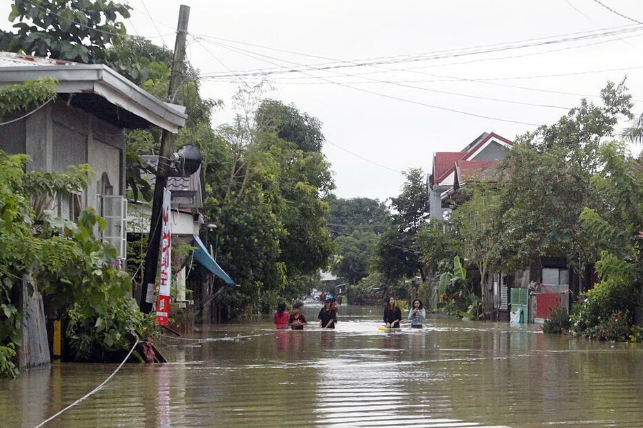 Tempestade tropical nas Filipinas faz 22 mortos e deixa rasto de destruição