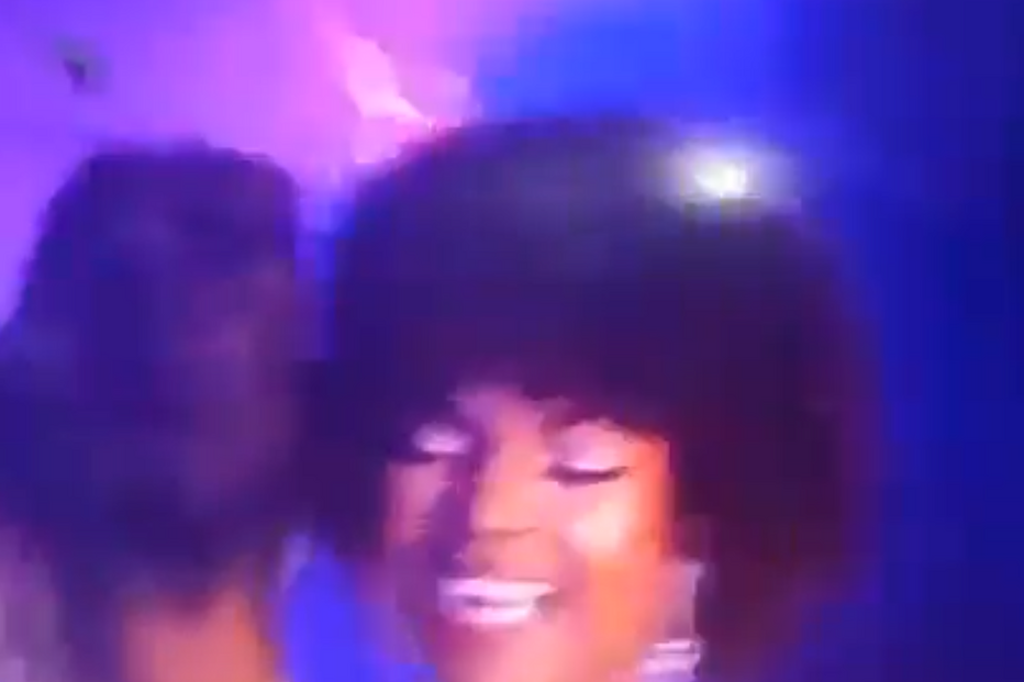 Cabelo da Miss África ardeu no momento da coroação