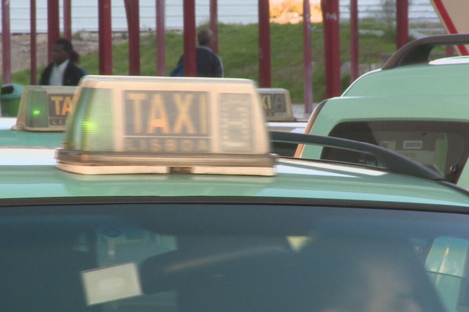 Polícia deteve cinco taxistas por crime de especulação em Lisboa