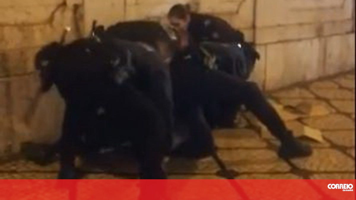 Turistas Filmam Detenção Violenta Da Psp Por Tráfico De Droga Em Lisboa Portugal Correio Da 5328