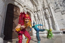 Os intérpretes deste espetáculo têm sido repetidamente elogiados pela sua competência artística