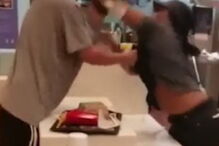 Cliente agride violentamente funcionária do McDonald's por causa de uma palhinha