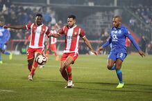  Desportivo das Aves e FC Porto defrontam-se para a Liga