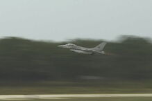 Ameaça de bomba a bordo de avião comercial