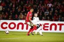 Santa Clara e Benfica medem forças nos Açores