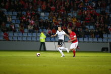 Santa Clara e Benfica medem forças nos Açores