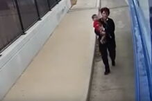 Motorista sai de autocarro e resgata bebé abandonado na rua pela mãe