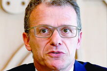 Gonçalo Reis, presidente do conselho de administração da RTP, é um dos destinatários dos postais