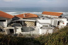 Discotecas dos anos 80 abandonadas na região Centro apenas sobrevivem na memória