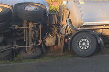  Camião tombado em Esmoriz, na A29