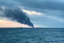 Incêndios em navios de carga faz dez mortos na Crimeia