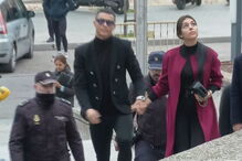 Ronaldo com Georgina à chegada ao tribunal de Madrid