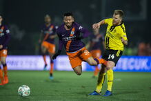 Manchester City bate Burton na Taça da Liga inglesa