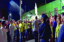 Figura é alvo de devoção