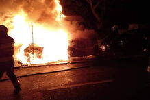 Ecopontos e veículo incendiados em ato de vandalismo na Amadora