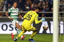 Lance do FC Porto- Sporting da final da Taça da Liga