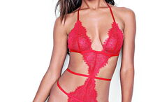 Jasmine Tookes provocadora