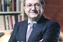 Almeida Sampaio, embaixador de Portugal na NATO