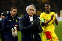 Jogo do Nantes parado aos nove minutos para homenagem arrepiante a Emiliano Sala 