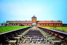 O campo de extermínio de Auschwitz é um símbolo do terror nazi  