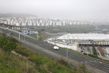 Trânsito no IC16 no sentido Belas-Pontinha reabre hoje à tarde