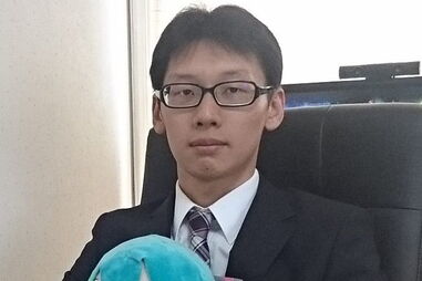 Homem apaixona-se e casa-se com holograma de personagem ficcional