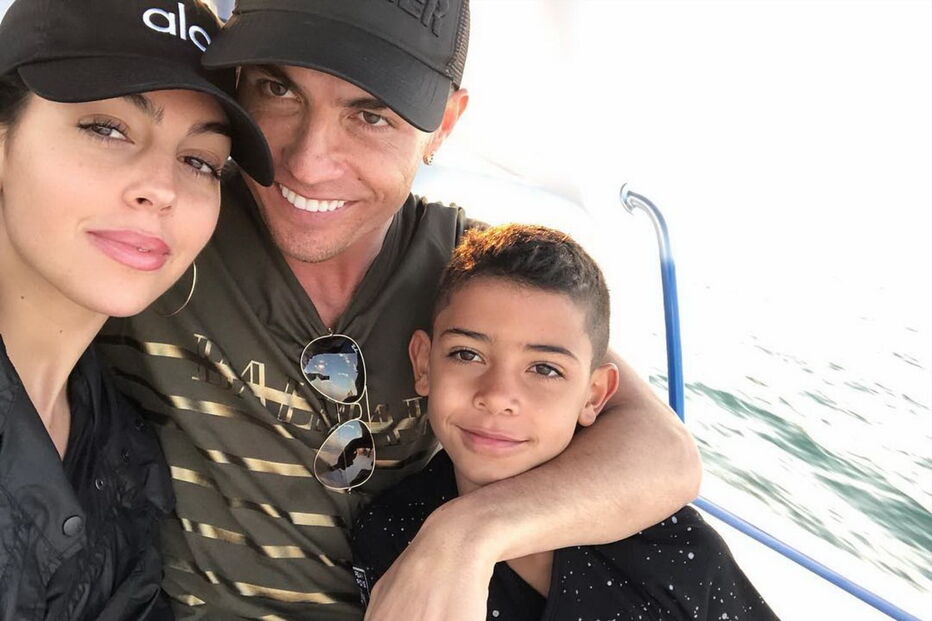 Ronaldo passou o ano no Dubai com Gio, Cristianinho e alguns amigos