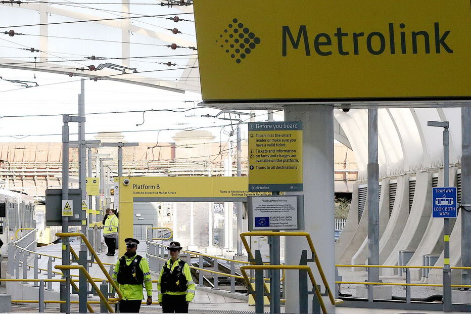 Ataque com faca em estação de comboios de Manchester