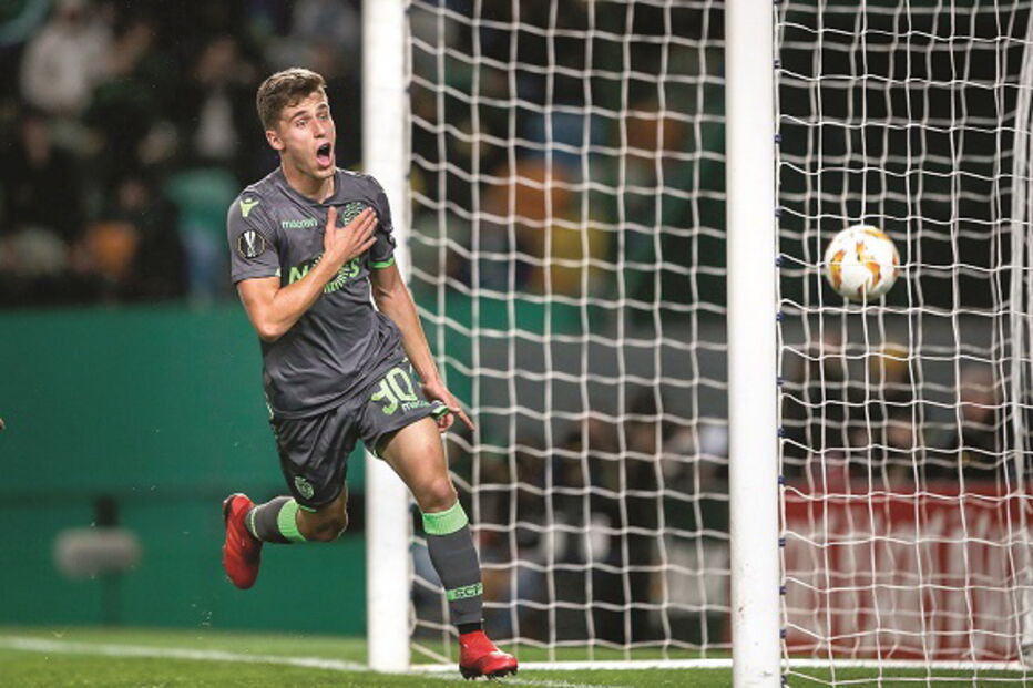 Miguel Luís celebra golo marcado pelo Sporting
