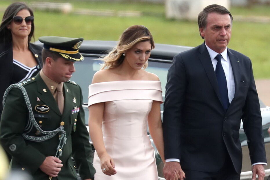 Saiba quanto custou o vestido da posse de Michelle Bolsonaro