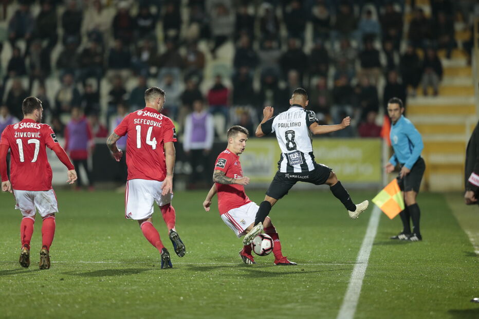 Portimonense e Benfica frente a frente no Algarve