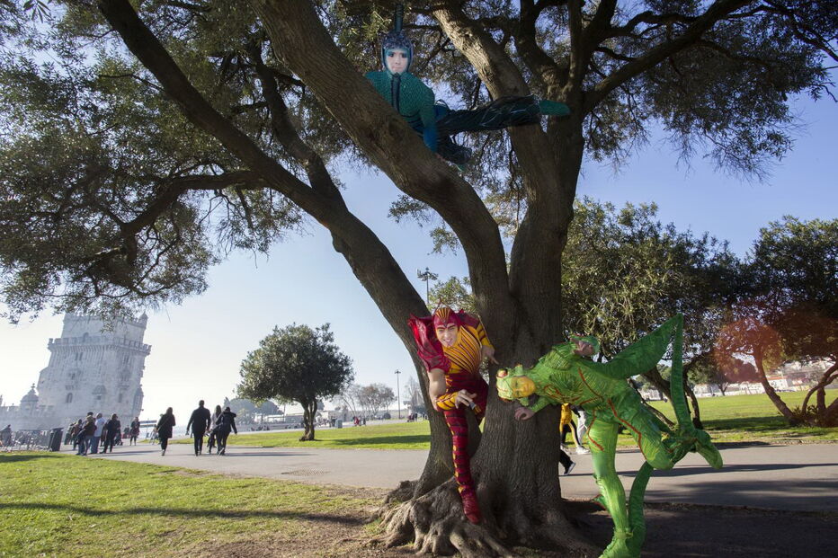 Os intérpretes deste espetáculo têm sido repetidamente elogiados pela sua competência artística