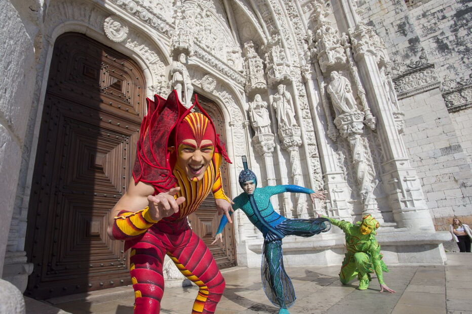 Os intérpretes deste espetáculo têm sido repetidamente elogiados pela sua competência artística