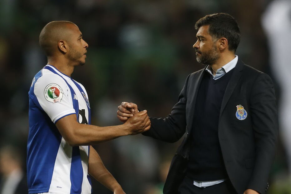 Sérgio Conceição com Brahimi