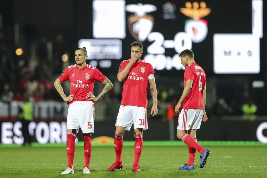 Benfica perde em Portimão