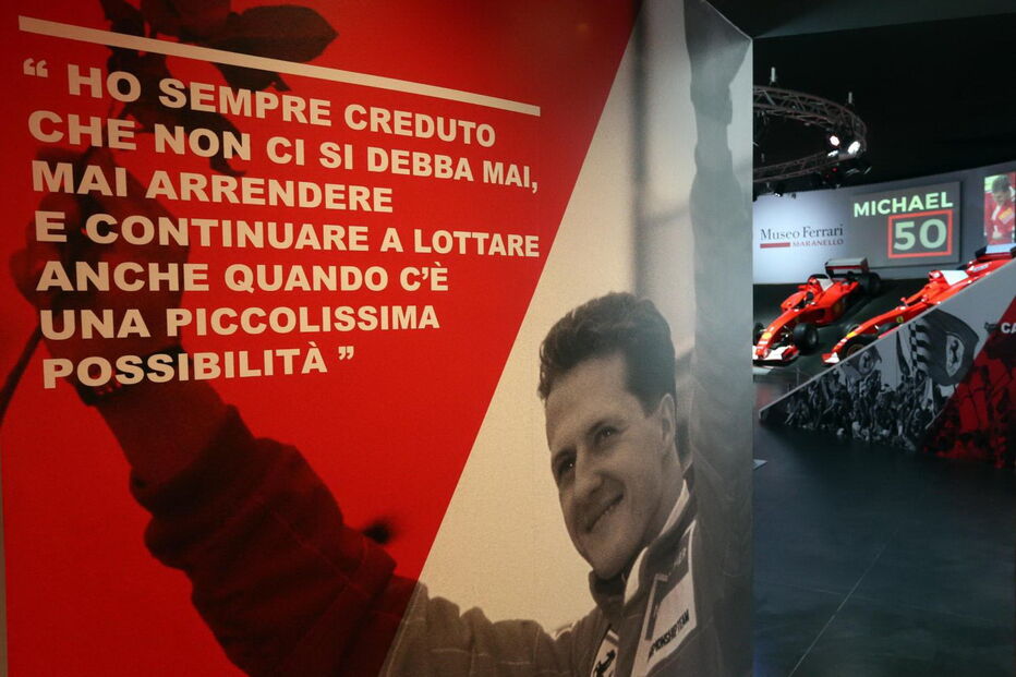 Ferrari inaugura exposição sobre Schumacher no dia do seu 50.º aniversário