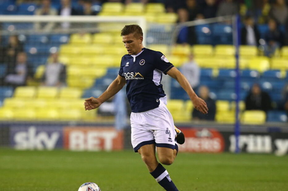 Shaun Hutchinson ao serviço do Millwall