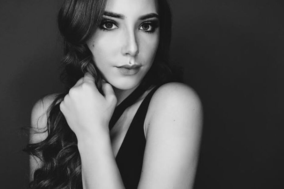Filha de Eminem transforma-se em estrela do Instagram