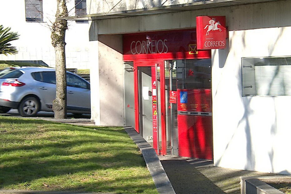 Solitário de faca assalta Correios em Guimarães