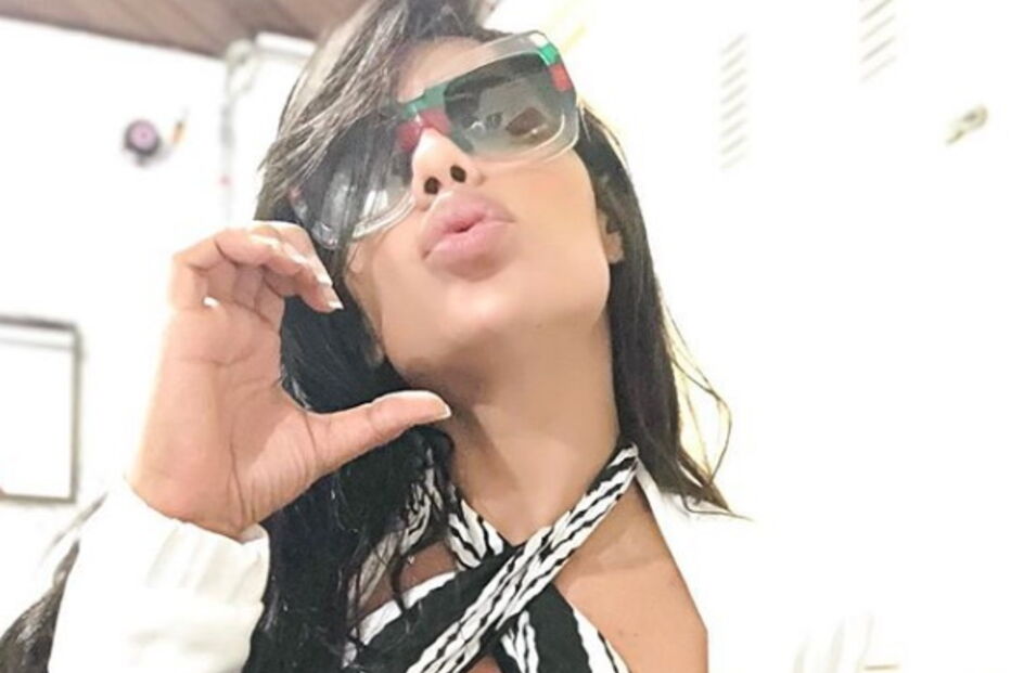 Ex-miss bumbum tatuou o nome de Messi