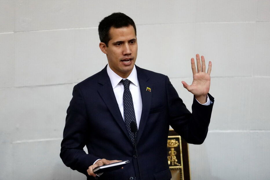 Juan Guaidó, de 35 anos, assumiu no sábado a presidência do parlamento venezuelano, onde a oposição detém a maioria.