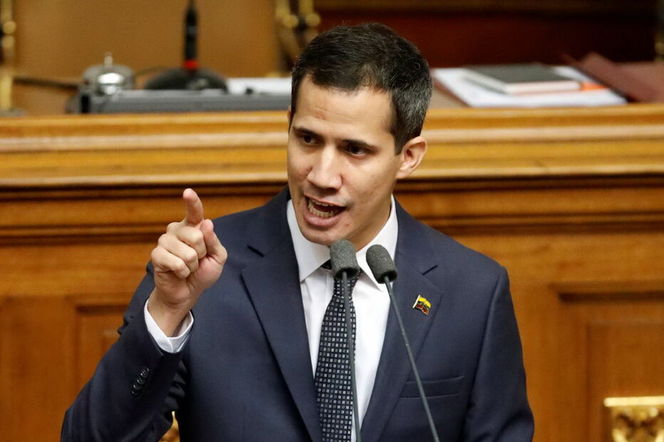 Juan Guaidó, de 35 anos, assumiu no sábado a presidência do parlamento venezuelano, onde a oposição detém a maioria.