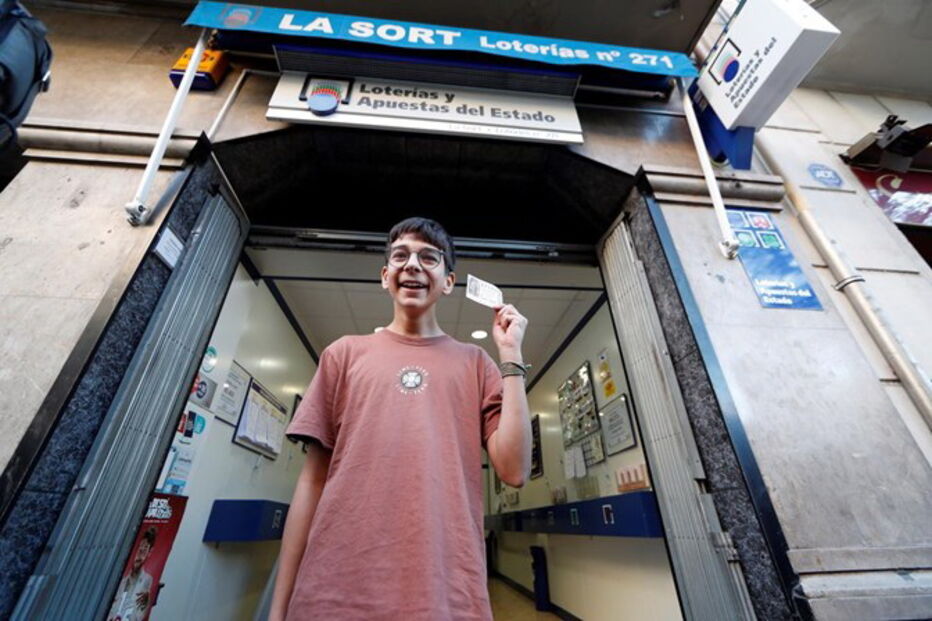 Jovem de 15 anos ganha 200 mil euros na lotaria espanhola