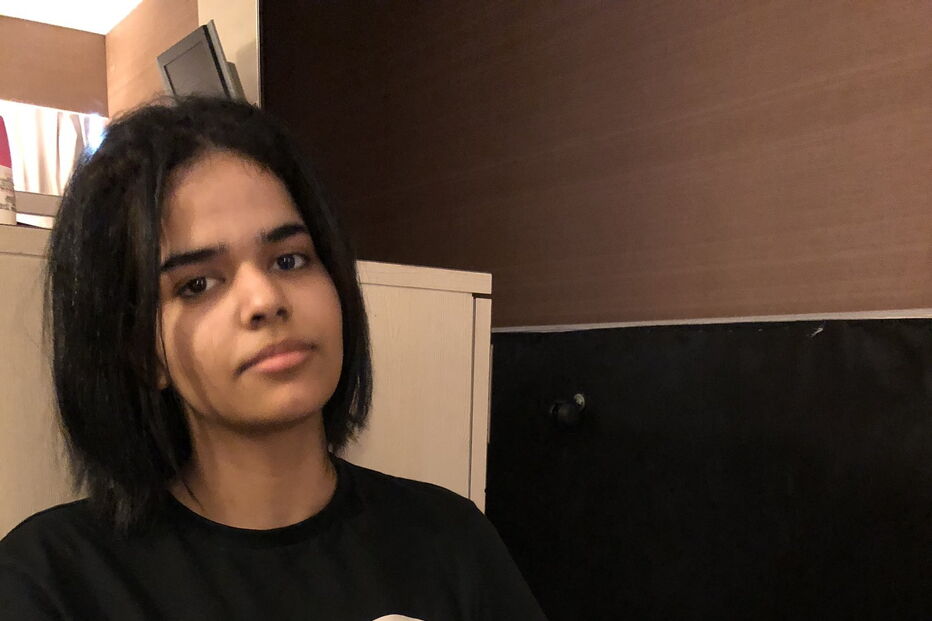 Rahaf Mohammed Al-Qunum, de 18 anos, lançou pedidos de ajuda.